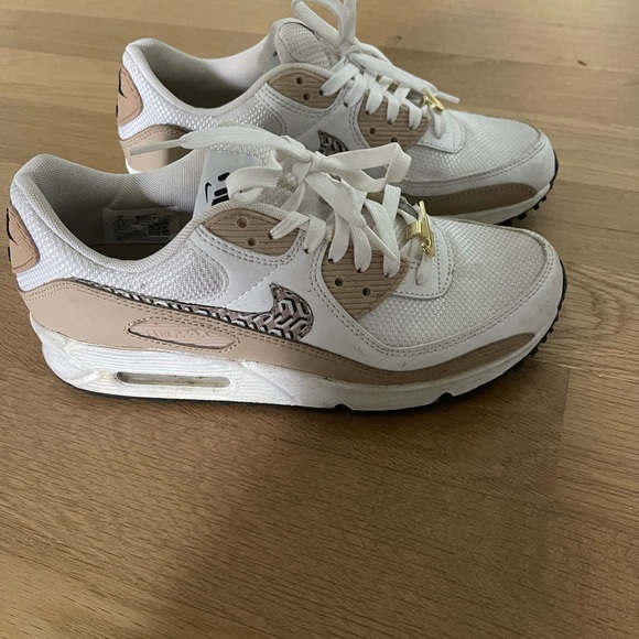Nike AirMax 90 x United limited edition sneakers, Sz 8 - Picture 1 of 7